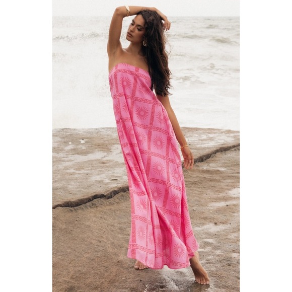 Petal & Pup Dresses & Skirts - Petal & Pup Soph Strapless Maxi Dress Womens Size S Pink Red Geometric Sun Print
